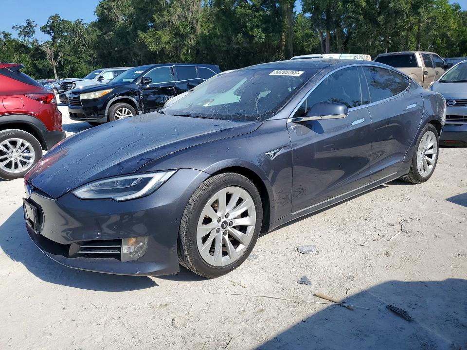 2017 Tesla Model S მანქანა იყიდება აუქციონზე, vin: 5YJSA1E21HF232447, აუქციონის ნომერი: 58205766