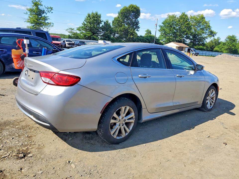 58928406 :رقم المزاد ، 1C3CCCAB9FN700444 vin ، 2015 Chrysler 200 مزاد بيع