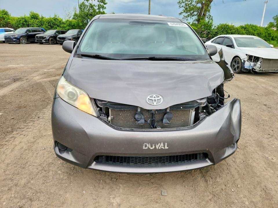 Продаж на аукціоні авто 2016 Toyota Sienna, vin: 5TDKK3DC7GS750463, номер лоту: 57849626