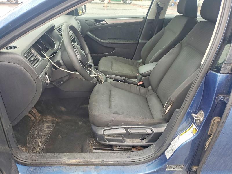 58294736 :رقم المزاد ، 3VWD17AJ2FM284085 vin ، 2015 Volkswagen Jetta مزاد بيع