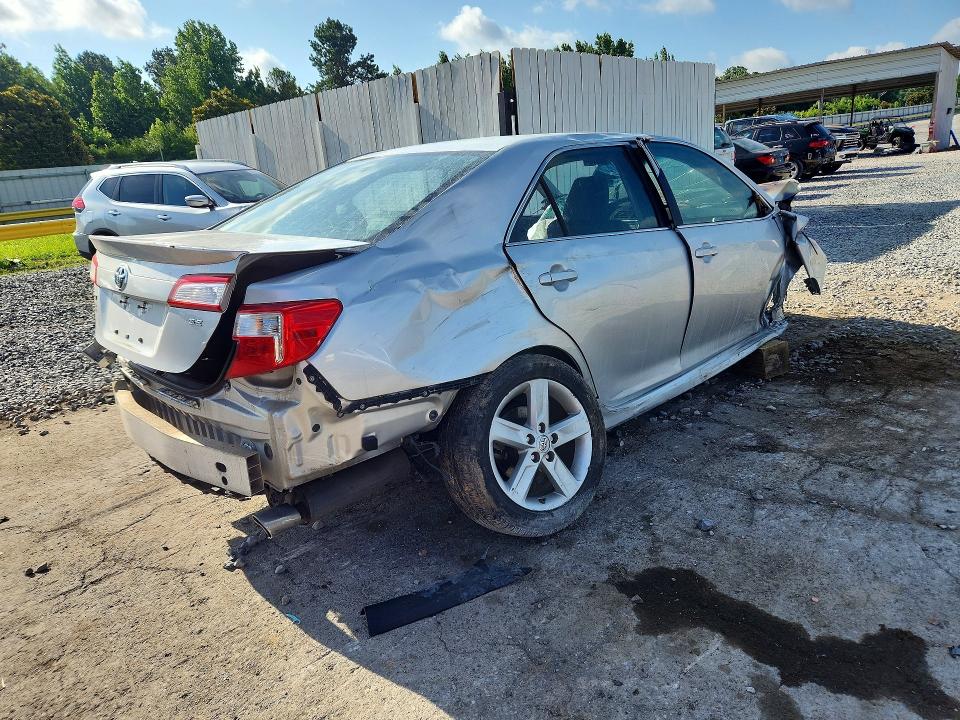56737396 :رقم المزاد ، 4T1BF1FK0DU675069 vin ، 2013 Toyota Camry مزاد بيع