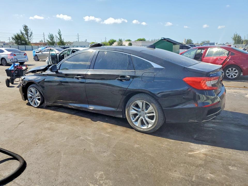 56715416 :رقم المزاد ، 1HGCV1F18JA244433 vin ، 2018 Honda Accord مزاد بيع