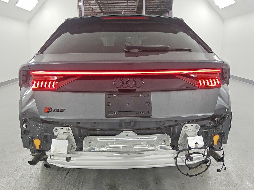 Продажа на аукционе авто 2023 Audi Sq8, vin: WA1AWBF10PD033978, номер лота: 54880116