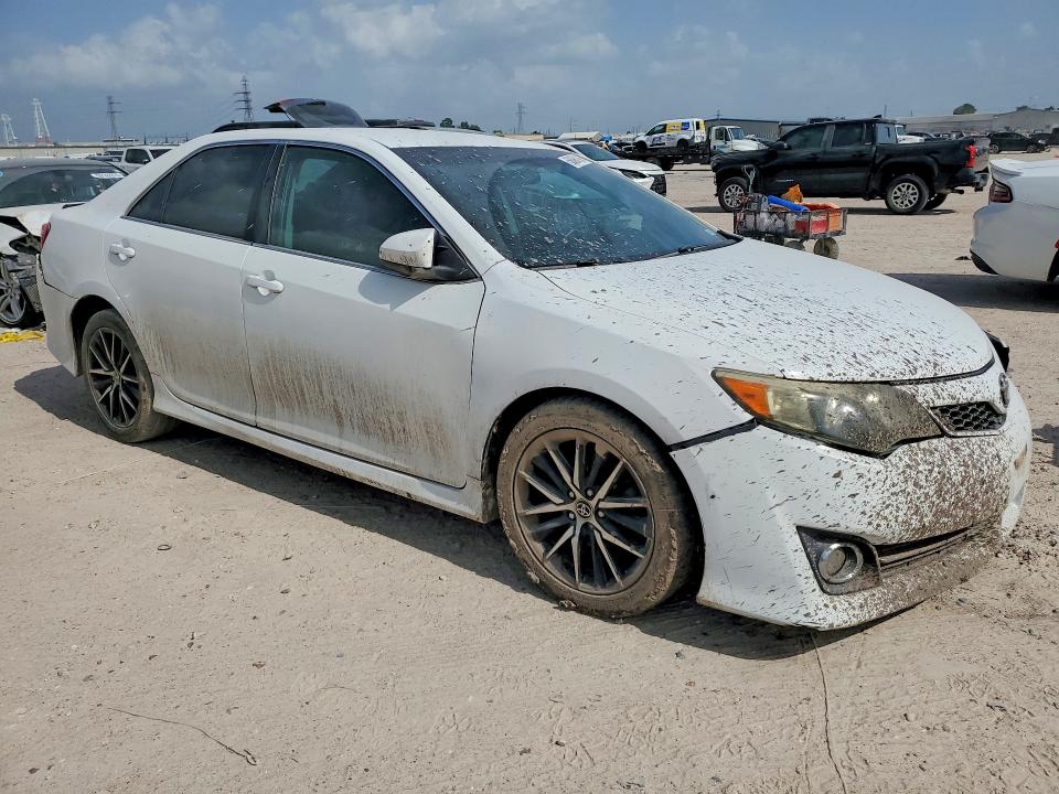 58896196 :رقم المزاد ، 4T1BF1FK1DU265431 vin ، 2013 Toyota Camry مزاد بيع