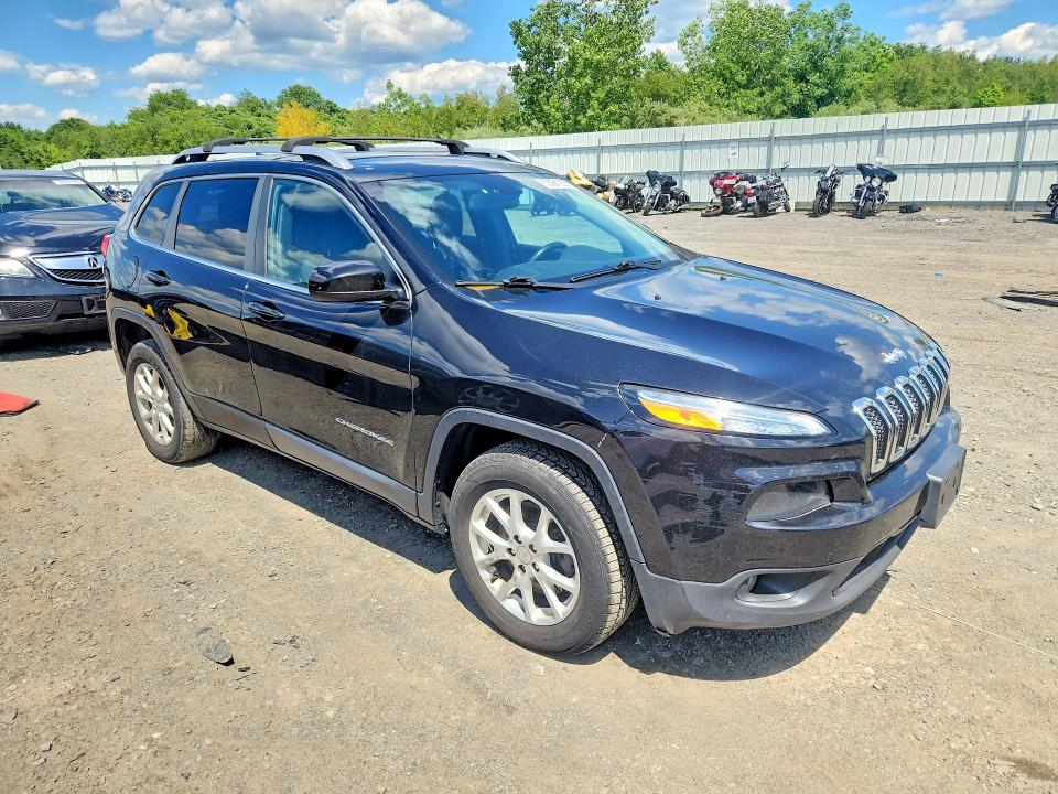 58281356 :رقم المزاد ، 1C4PJMCB6FW702975 vin ، 2015 Jeep Cherokee مزاد بيع