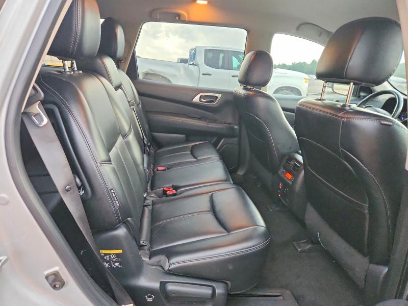 58003576 :رقم المزاد ، 5N1DR2MN4JC641673 vin ، 2018 Nissan Pathfinder مزاد بيع