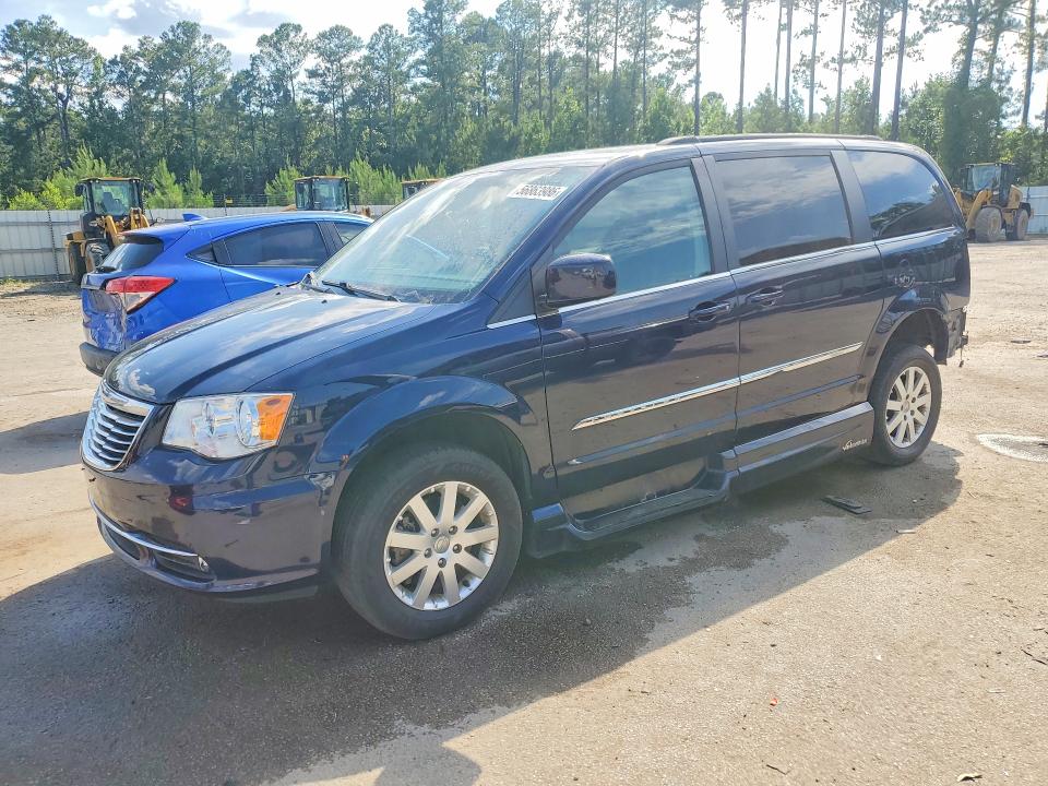 56863986 :رقم المزاد ، 2C4RC1BG6FR609705 vin ، 2015 Chrysler Town & Country مزاد بيع