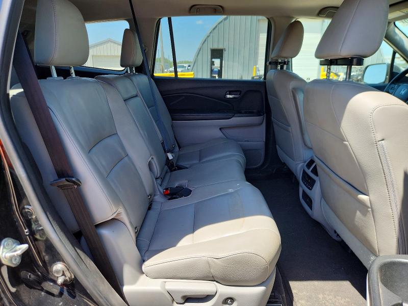 56571356 :رقم المزاد ، 5FNYF6H5XHB010505 vin ، 2017 Honda Pilot مزاد بيع