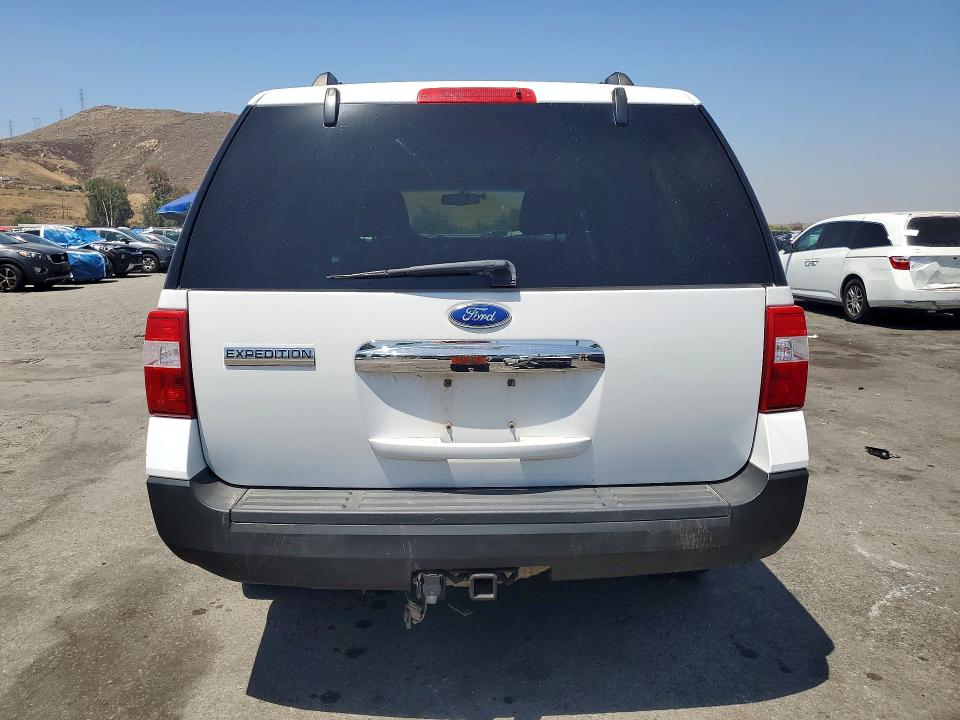 56172046 :رقم المزاد ، 1FMJU1G54BEF36628 vin ، 2011 Ford Expedition مزاد بيع