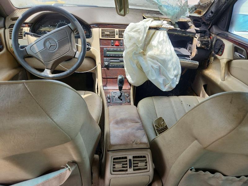 57666506 :رقم المزاد ، WDBJF20FXVA309770 vin ، 1997 Mercedes-benz E مزاد بيع
