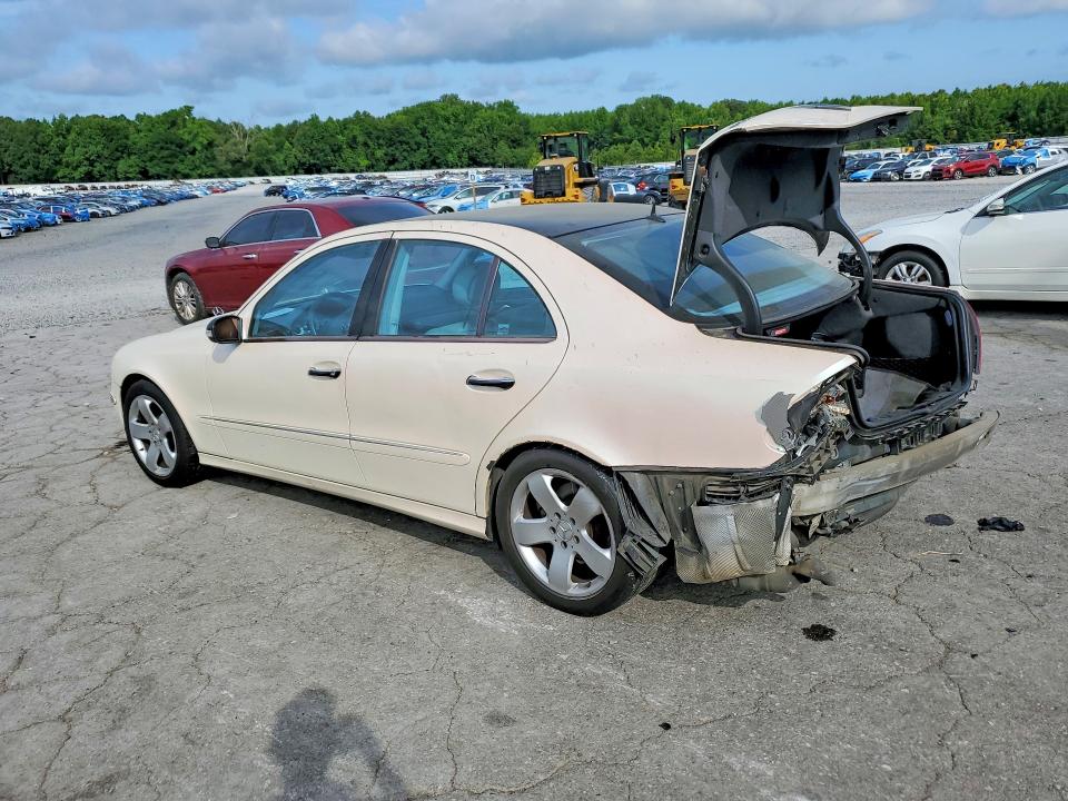 57829786 :رقم المزاد ، WDBUF70J94A462220 vin ، 2004 Mercedes-benz E مزاد بيع