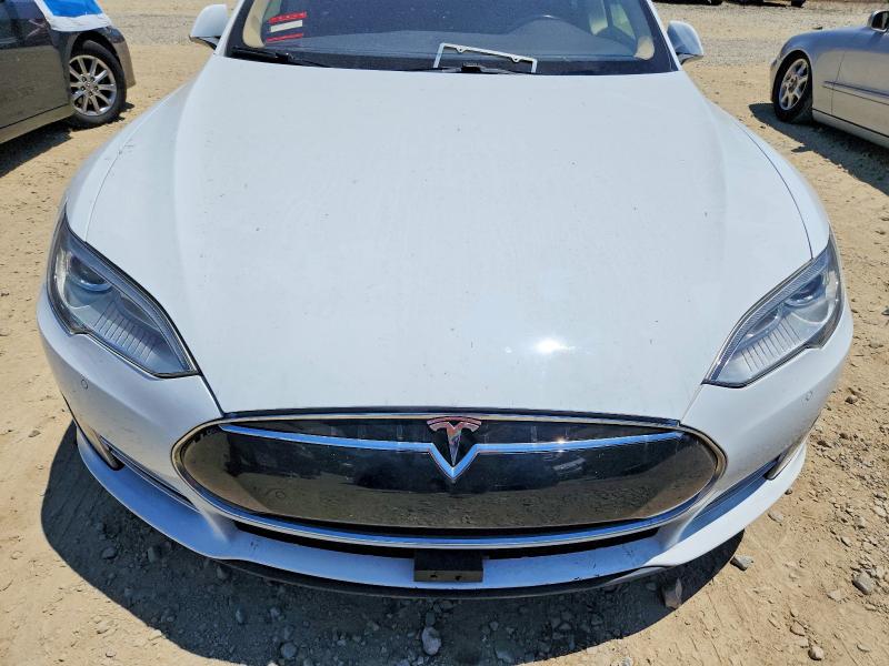 57387676 :رقم المزاد ، 5YJSA1S15EFP49838 vin ، 2014 Tesla Model S مزاد بيع