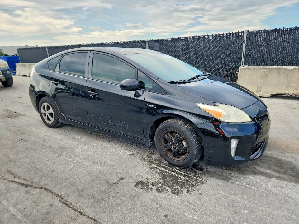 57171636 :رقم المزاد ، JTDKN3DU6D5602161 vin ، 2013 Toyota Prius مزاد بيع