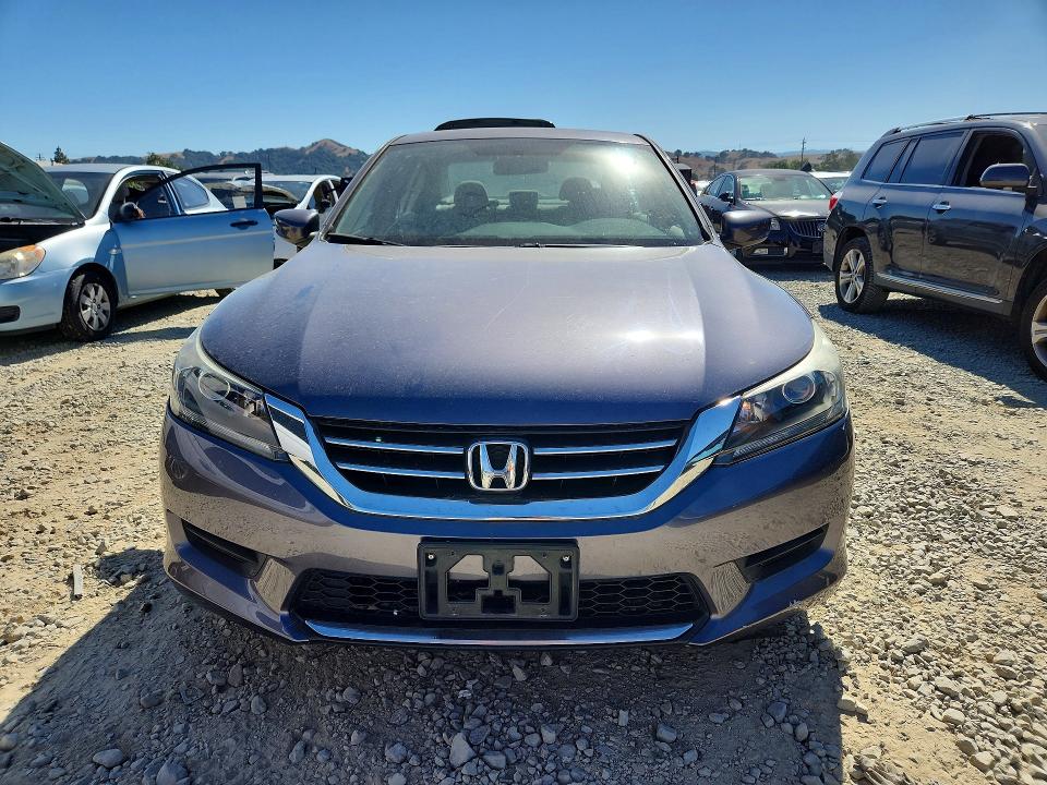 58751916 :رقم المزاد ، 1HGCR2F37FA194241 vin ، 2015 Honda Accord مزاد بيع