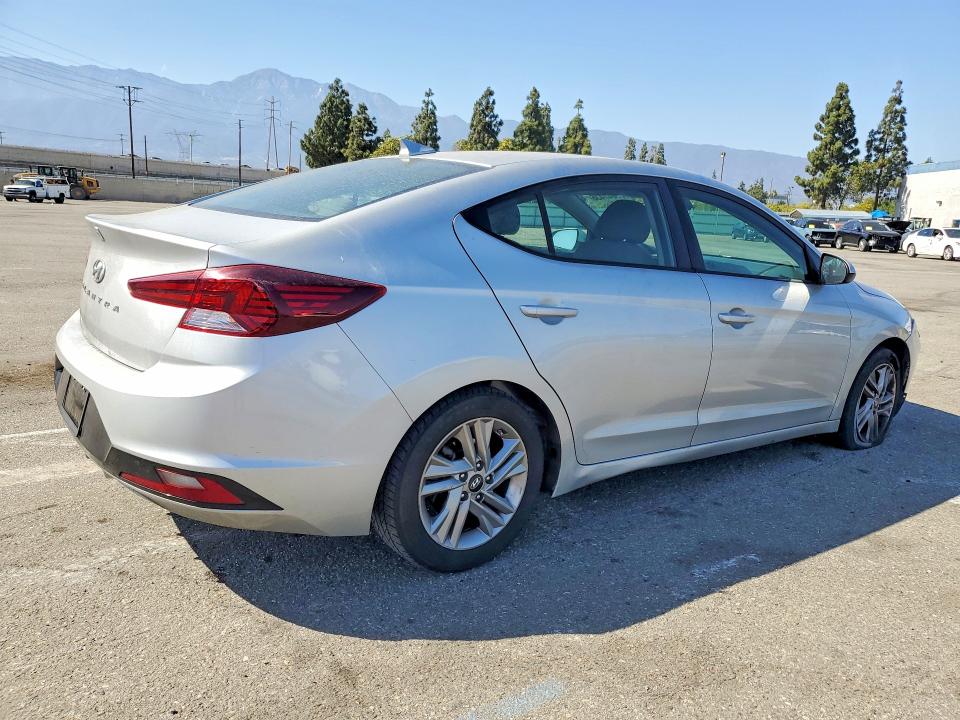 55847436 :رقم المزاد ، 5NPD84LF3LH532769 vin ، 2020 Hyundai Elantra مزاد بيع