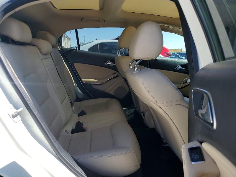 Продаж на аукціоні авто 2015 Mercedes-benz Gla, vin: WDCTG4EB7FJ177880, номер лоту: 57358026