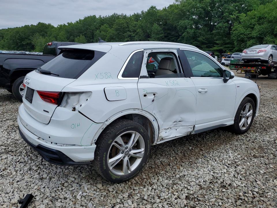 58069126 :رقم المزاد ، WA1DECF35L1060158 vin ، 2020 Audi Q3 مزاد بيع