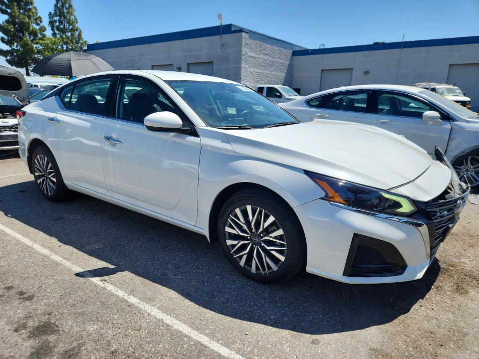 Продажа на аукционе авто 2023 Nissan Altima, vin: 1N4BL4DVXPN414810, номер лота: 57003966
