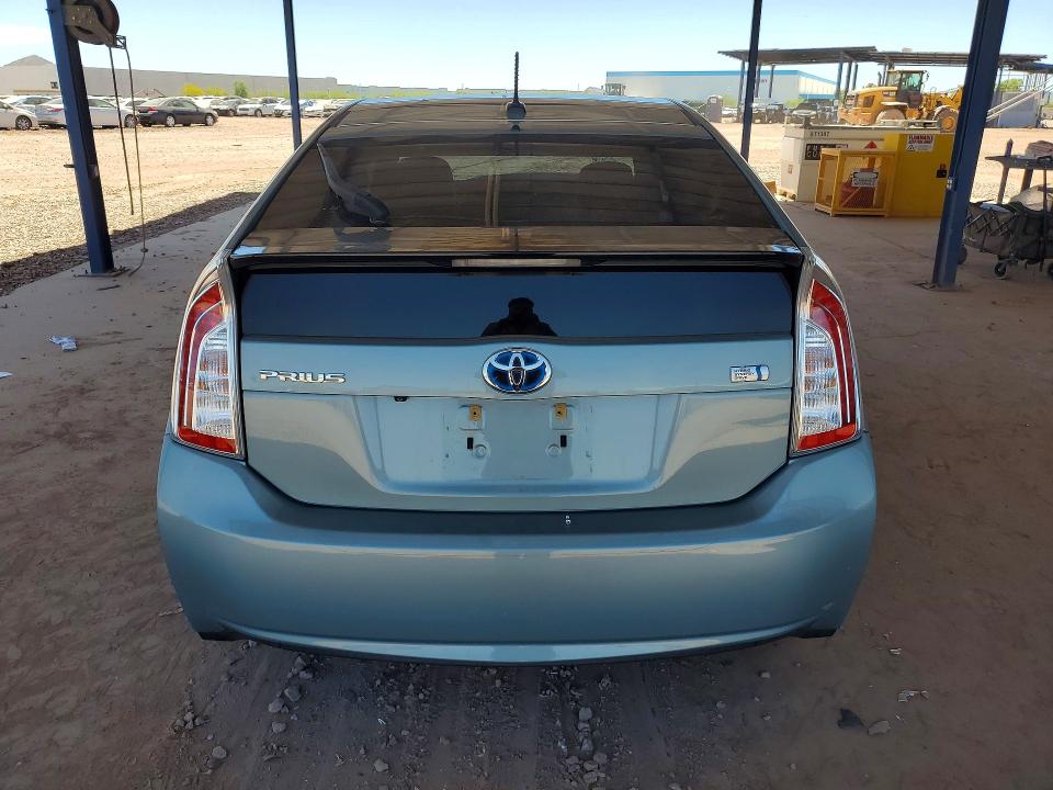 55760106 :رقم المزاد ، JTDKN3DU5F1946056 vin ، 2015 Toyota Prius مزاد بيع