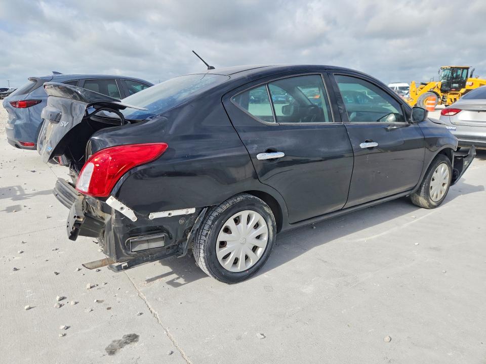 2016 Nissan Versa მანქანა იყიდება აუქციონზე, vin: 3N1CN7AP1GL899745, აუქციონის ნომერი: 56646466