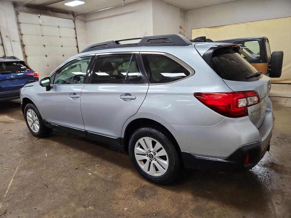 53450366 :رقم المزاد ، 4S4BSACC1J3361327 vin ، 2018 Subaru Outback مزاد بيع
