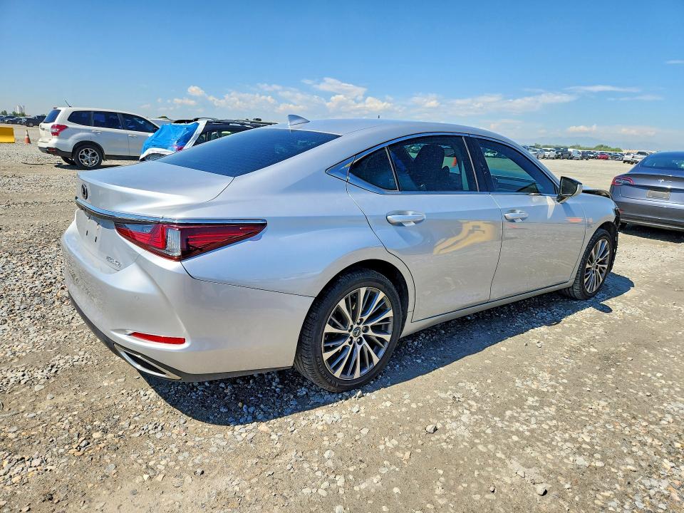 Продажа на аукционе авто 2019 Lexus Es, vin: JTHBZ1B11K2005160, номер лота: 59099766