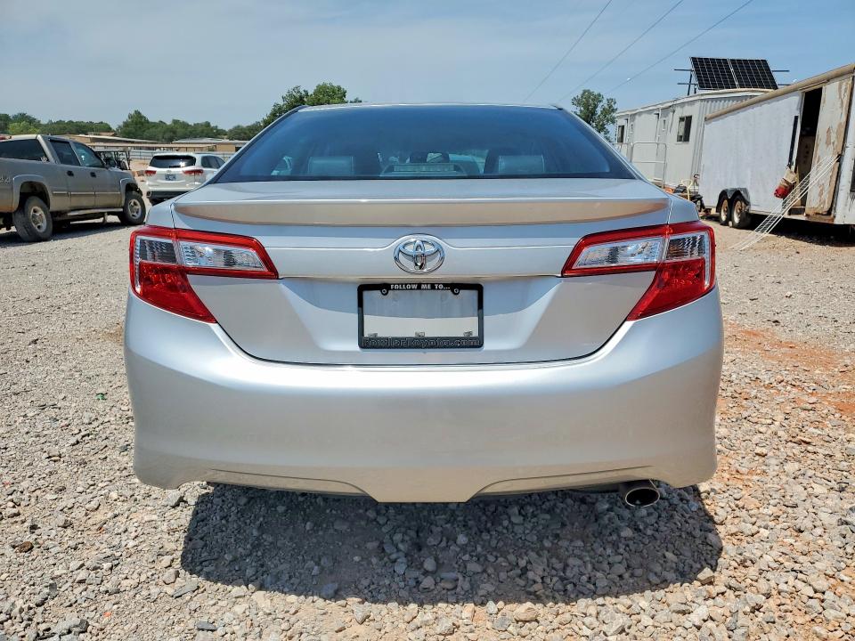 59121776 :رقم المزاد ، 4T1BF1FK1EU750752 vin ، 2014 Toyota Camry مزاد بيع
