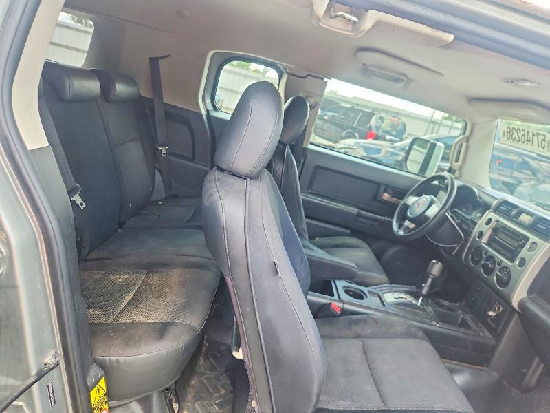 2010 Toyota Fj Cruiser მანქანა იყიდება აუქციონზე, vin: JTEZU4BF4AK008656, აუქციონის ნომერი: 57146236
