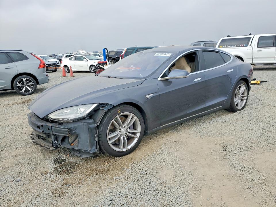 Продажа на аукционе авто 2015 Tesla Model S, vin: 5YJSA1E24FF113840, номер лота: 55938346