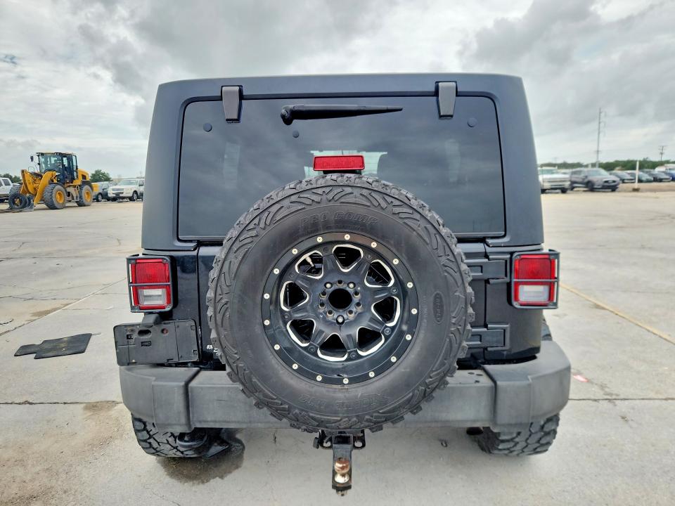 2013 Jeep Wrangler Unlimited მანქანა იყიდება აუქციონზე, vin: 1C4BJWDG4DL674012, აუქციონის ნომერი: 58209366