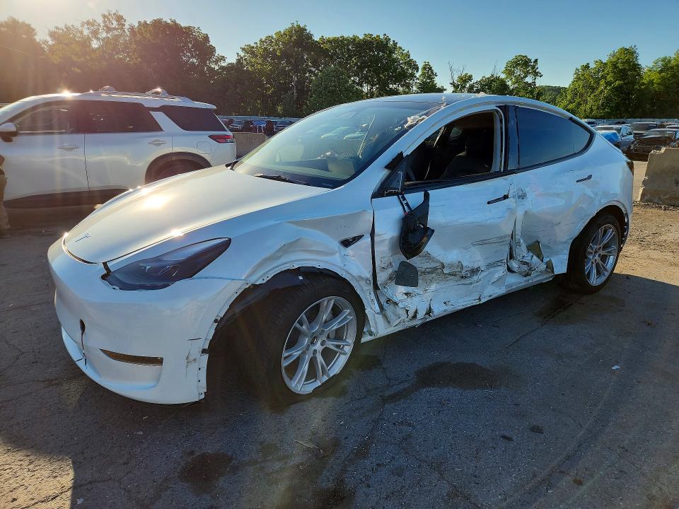 Продажа на аукционе авто 2023 Tesla Model Y, vin: 7SAYGDEE1PA202285, номер лота: 57136066