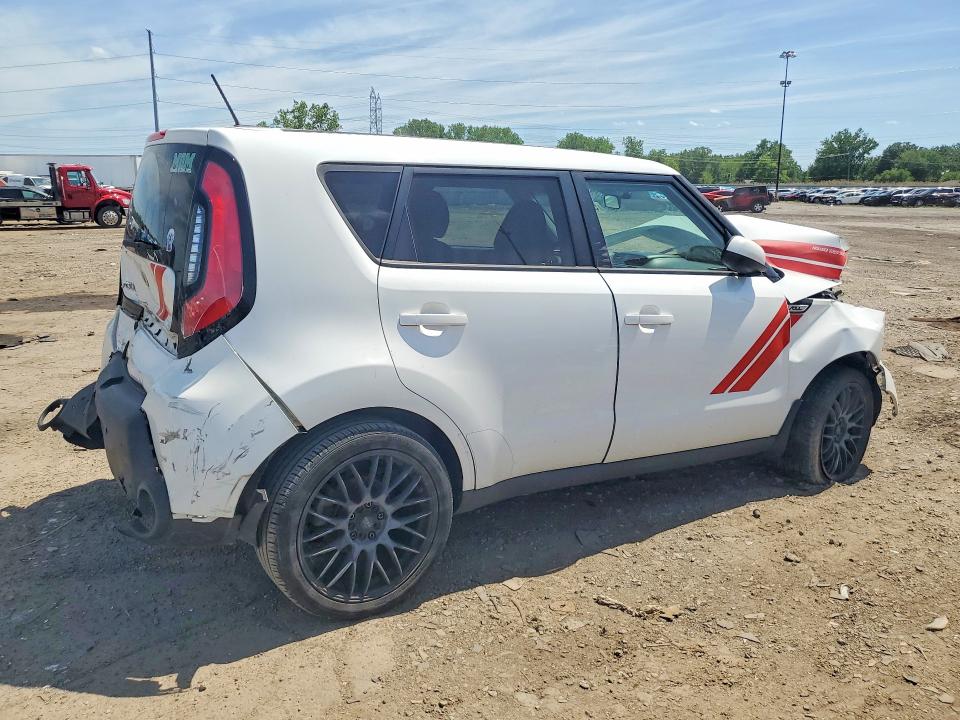 57035746 :رقم المزاد ، KNDJN2A27F7130911 vin ، 2015 Kia Soul مزاد بيع