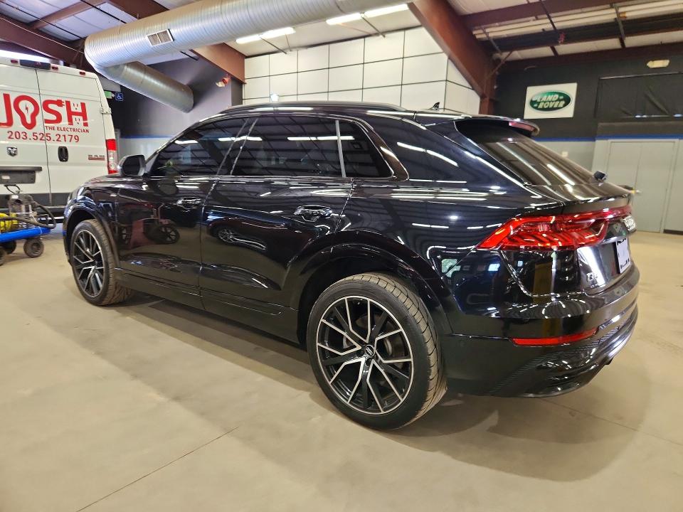 57812786 :رقم المزاد ، WA1DVAF11KD028727 vin ، 2019 Audi Q8 مزاد بيع