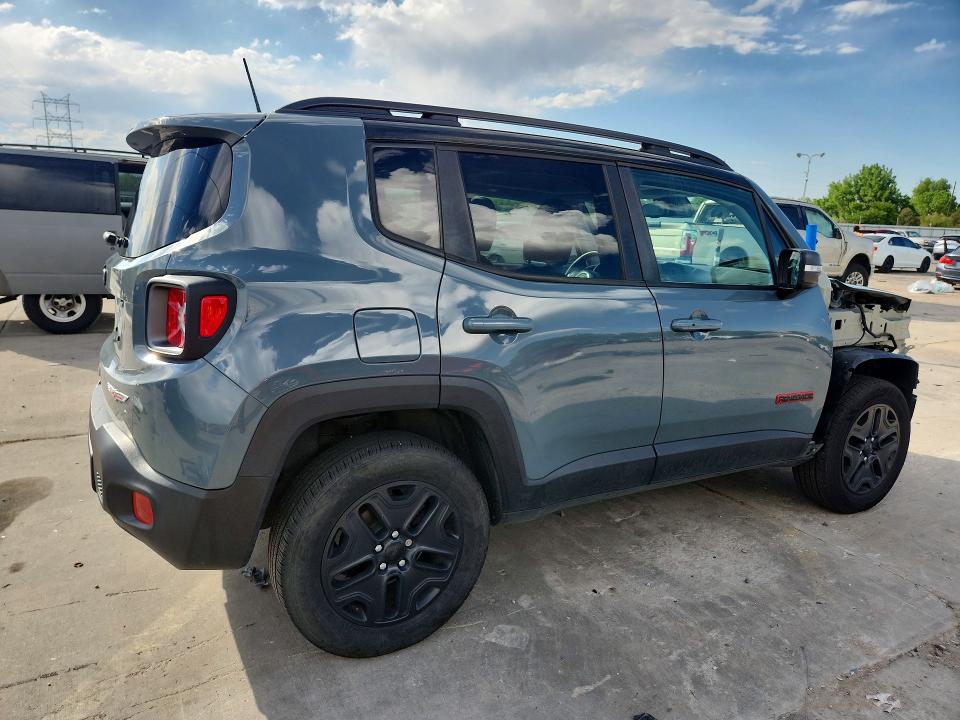 2018 Jeep Renegade მანქანა იყიდება აუქციონზე, vin: ZACCJBCB6JPH77698, აუქციონის ნომერი: 56115446