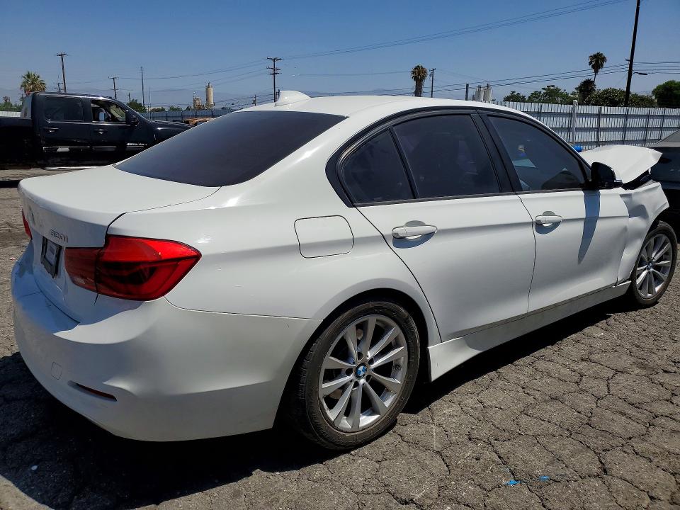 2016 Bmw 320 მანქანა იყიდება აუქციონზე, vin: WBA8E1G54GNU12203, აუქციონის ნომერი: 58800306