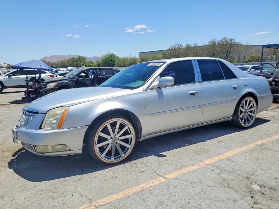 Auction sale of the 2011 Cadillac Dts, vin: 1G6KH5E65BU116272, lot number: 58649606