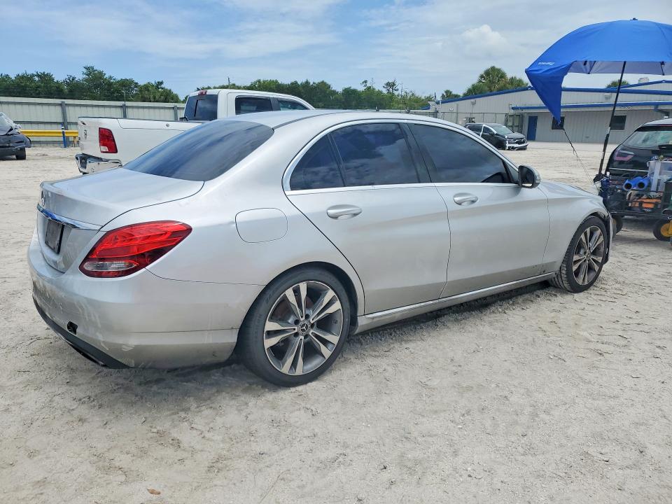 55880616 :رقم المزاد ، 55SWF4JB8JU246411 vin ، 2018 Mercedes-benz C مزاد بيع