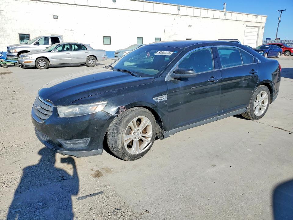 2015 Ford Taurus მანქანა იყიდება აუქციონზე, vin: 1FAHP2E91FG154756, აუქციონის ნომერი: 57046756