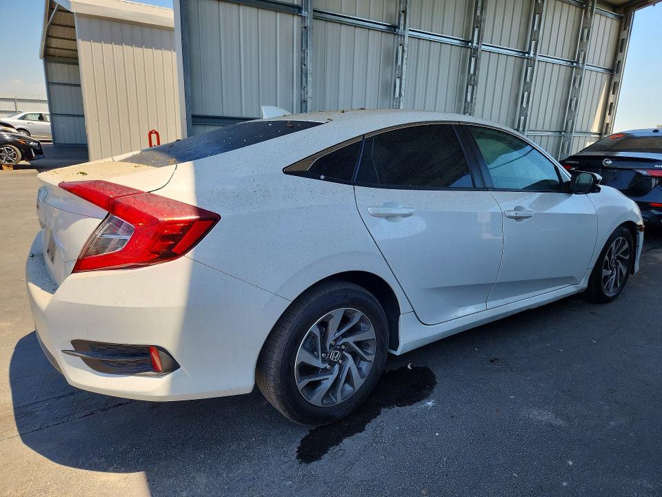 56550686 :رقم المزاد ، 19XFC2F78HE211399 vin ، 2017 Honda Civic مزاد بيع