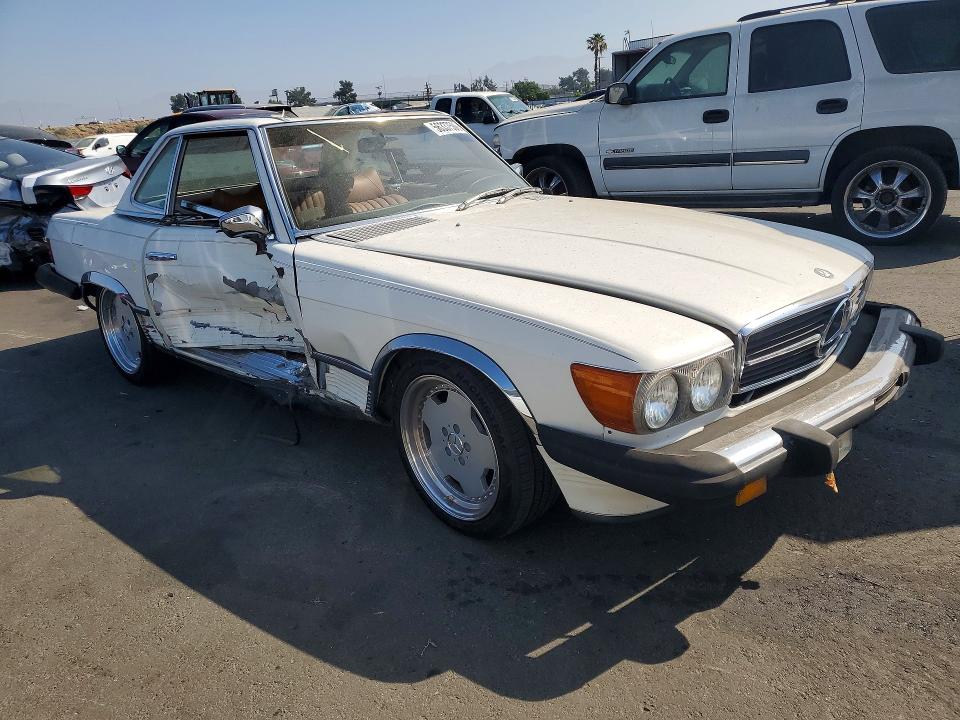 1975 Mercedes-benz 450 Sl მანქანა იყიდება აუქციონზე, vin: 10704412021895, აუქციონის ნომერი: 56337586