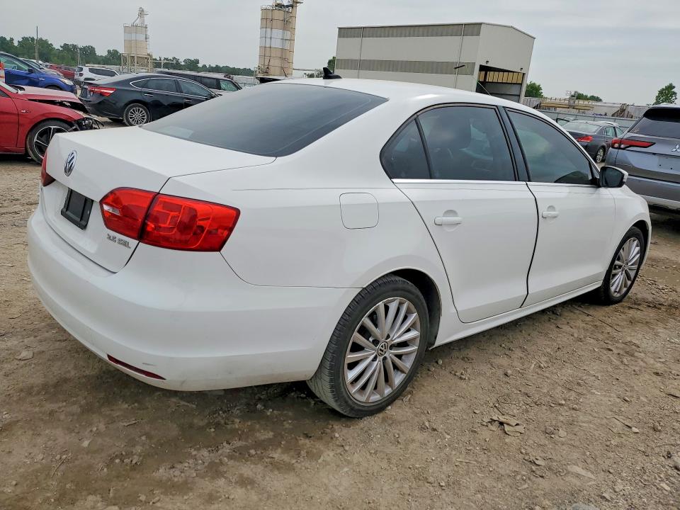 55395056 :رقم المزاد ، 3VWLX7AJ6DM365579 vin ، 2013 Volkswagen Jetta مزاد بيع