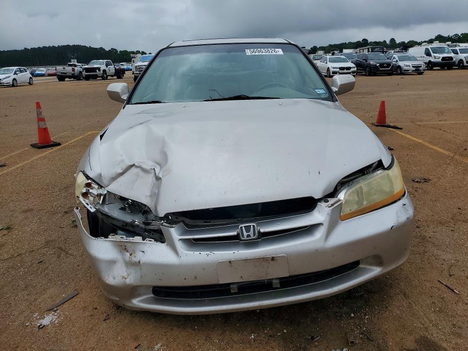 1999 Honda Accord მანქანა იყიდება აუქციონზე, vin: 1HGCG1655XA052019, აუქციონის ნომერი: 56963826
