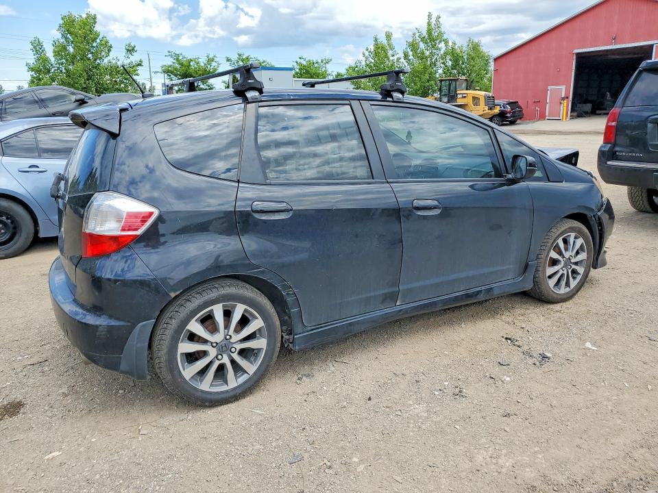 56841896 :رقم المزاد ، LUCGE8H7XD3001687 vin ، 2013 Honda Fit مزاد بيع