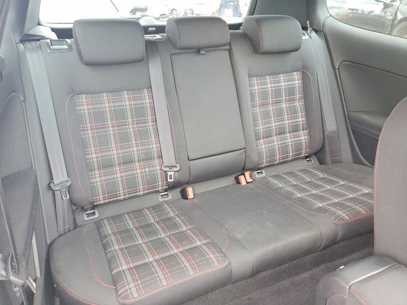 58459706 :رقم المزاد ، WVWFD7AJ1AW273879 vin ، 2010 Volkswagen Gti مزاد بيع