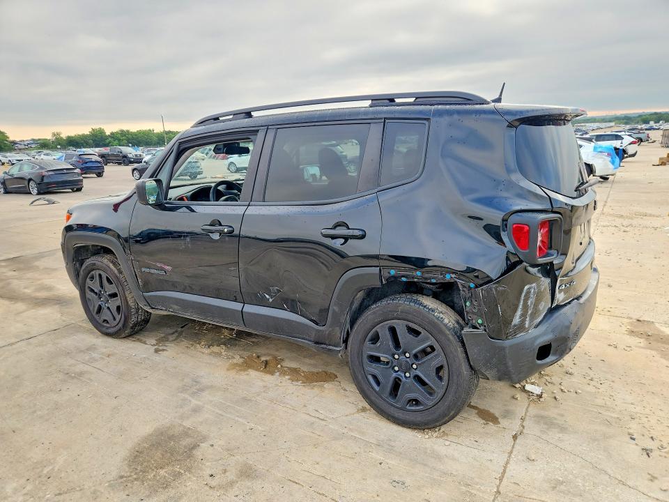 55811356 :رقم المزاد ، ZACCJBAB4JPH82790 vin ، 2018 Jeep Renegade مزاد بيع
