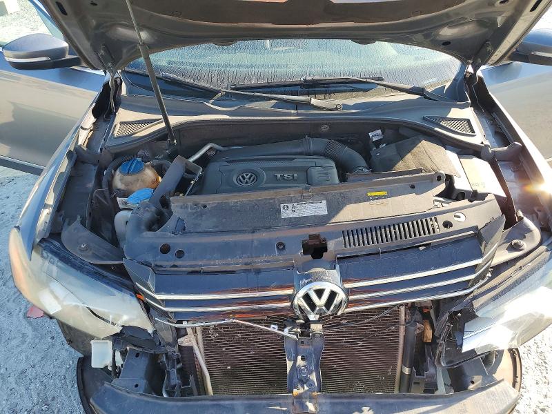2015 Volkswagen Passat მანქანა იყიდება აუქციონზე, vin: 1VWBT7A33FC048355, აუქციონის ნომერი: 57156166