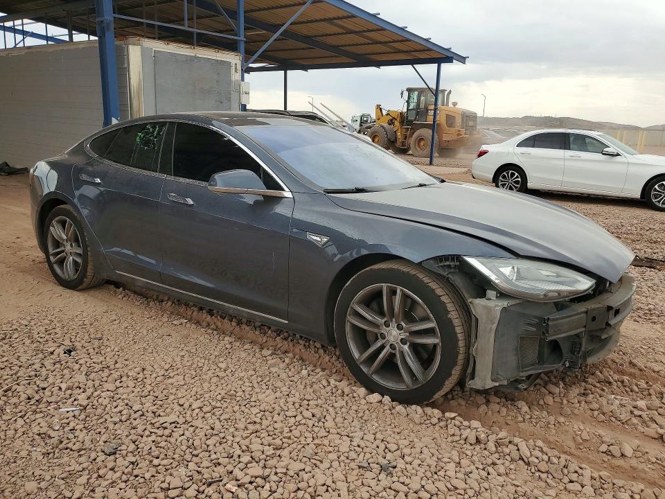 2014 Tesla Model S მანქანა იყიდება აუქციონზე, vin: 5YJSA1S10EFP50363, აუქციონის ნომერი: 58306286