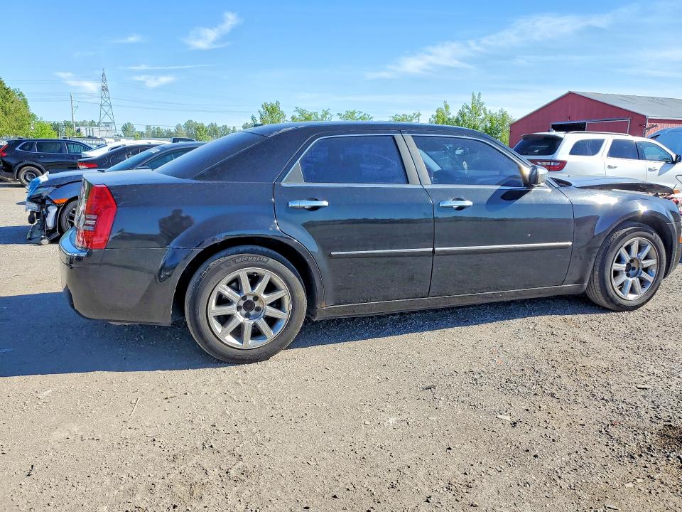 55418706 :رقم المزاد ، 2C3CA3CVXAH137628 vin ، 2010 Chrysler 300 مزاد بيع