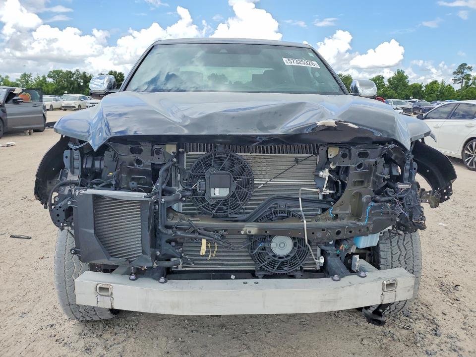 57325326 :رقم المزاد ، 5TFMC5DB0SX089743 vin ، 2025 Toyota Tundra مزاد بيع