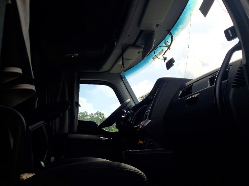 Продажа на аукционе авто 2025 Kenworth Tractor, vin: 1XKYD49X1SJ158606, номер лота: 54102656
